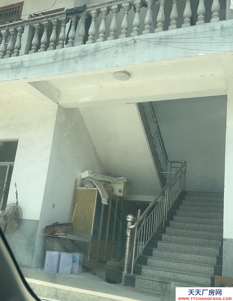 金華市磐(出售) 工業(yè)園區(qū)，有住房。有停車場(chǎng) 醫(yī)療器材 珠寶加工