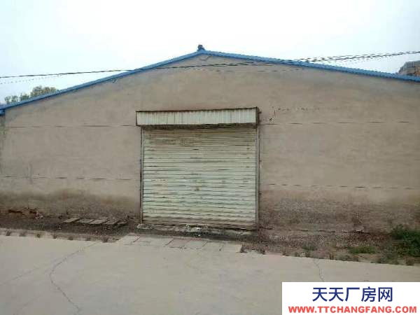 銀川市興慶物資倉庫 交通方便，地理位置優越，門口大門就在路邊上