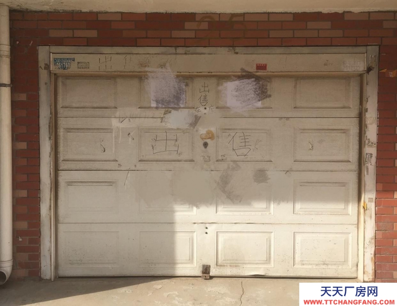 (出租) 包頭海湖豪庭車庫出租，一層地上車庫 門前有車位，車庫加車位