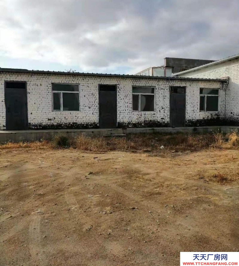 (出售) 包頭養(yǎng)殖場獨門獨院，帶300平廠房 兩間西房