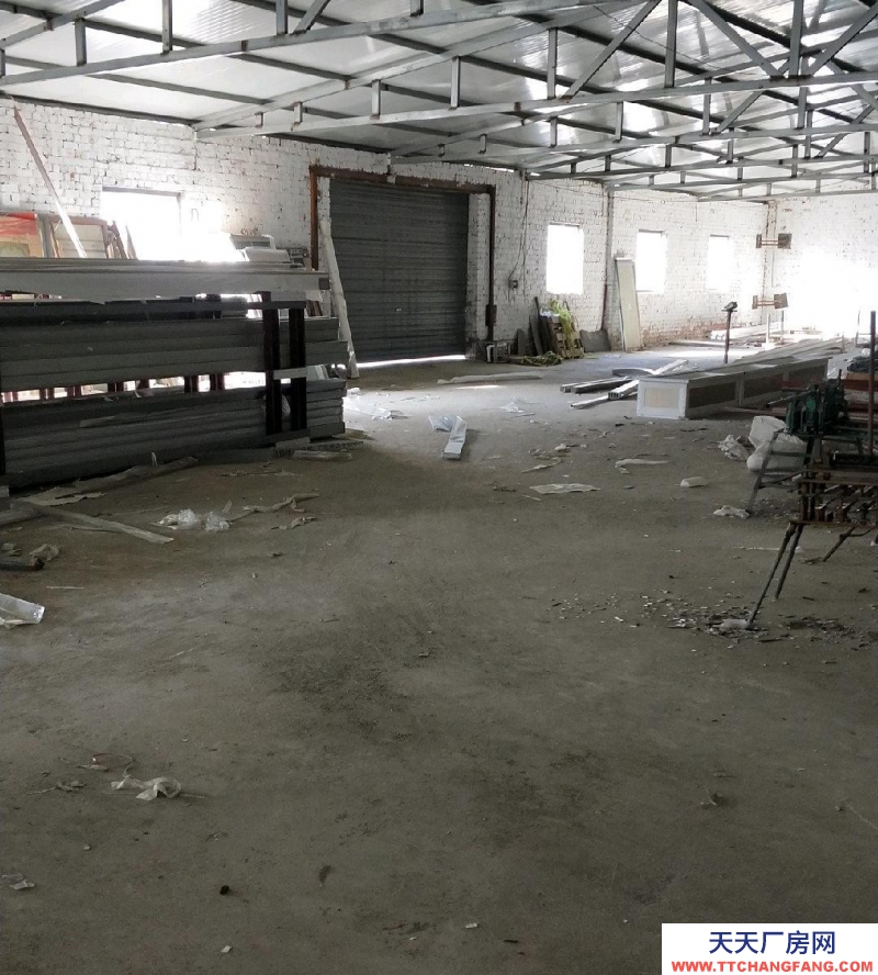 (出租) 東河區，紅星美凱龍佳美建材城旁邊，機械廠房庫房大院出租。