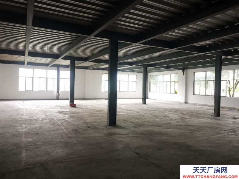 金華市蘭溪(出租) 國道旁地理位置優越，倉庫外道路20米寬，裝柜、卸貨方便