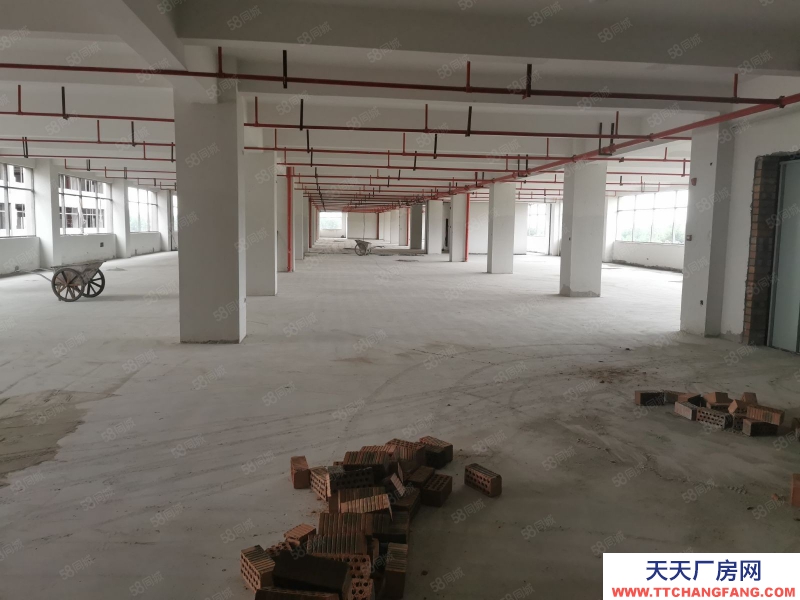 金華市東陽(出租) 東陽山湖蓮西街樓上1550平價格150一年，，