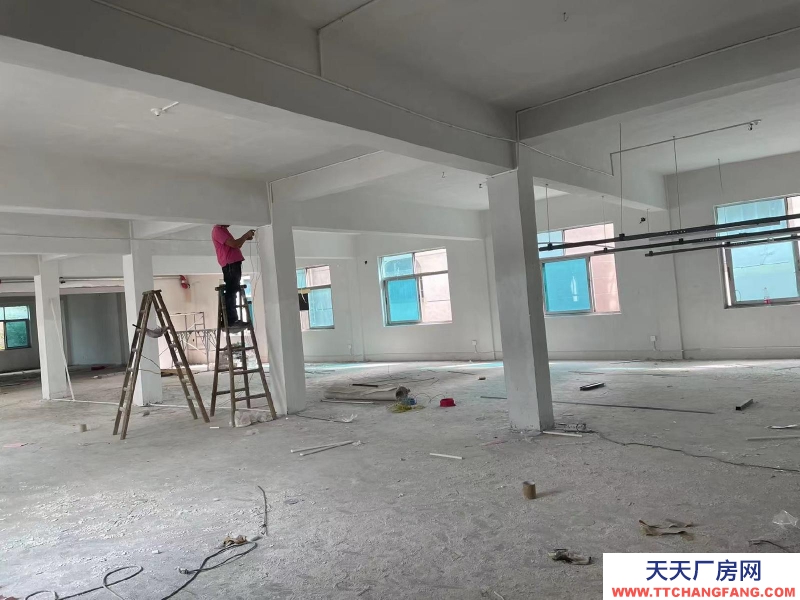 金華市東陽(出租) 一樓倉庫，廠房出租。交通便利，位置好，有院子