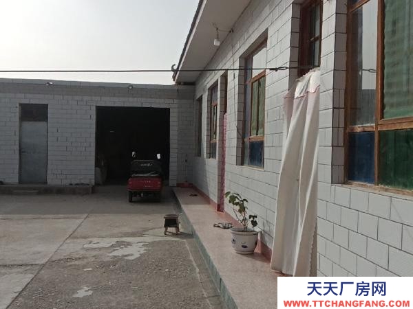 銀川市賀蘭機加工廠房 急用錢,現將自家農村院子出售,可建大棚庫房,需要老板聯系