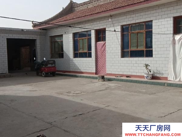 銀川市賀蘭機加工廠房 急用錢,現將自家農村院子出售,可建大棚庫房,需要老板聯系