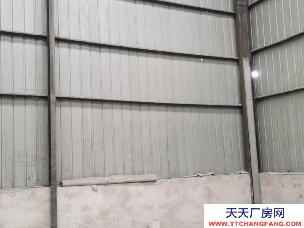 銀川市賀蘭物資倉庫 臨街倉庫,也可開門營業,交通便利層高可搭建二層