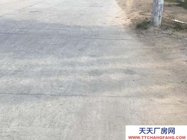 銀川市賀蘭物資倉庫  德勝工業(yè)園，109國道旁海峽建材城東 倉庫 120平米