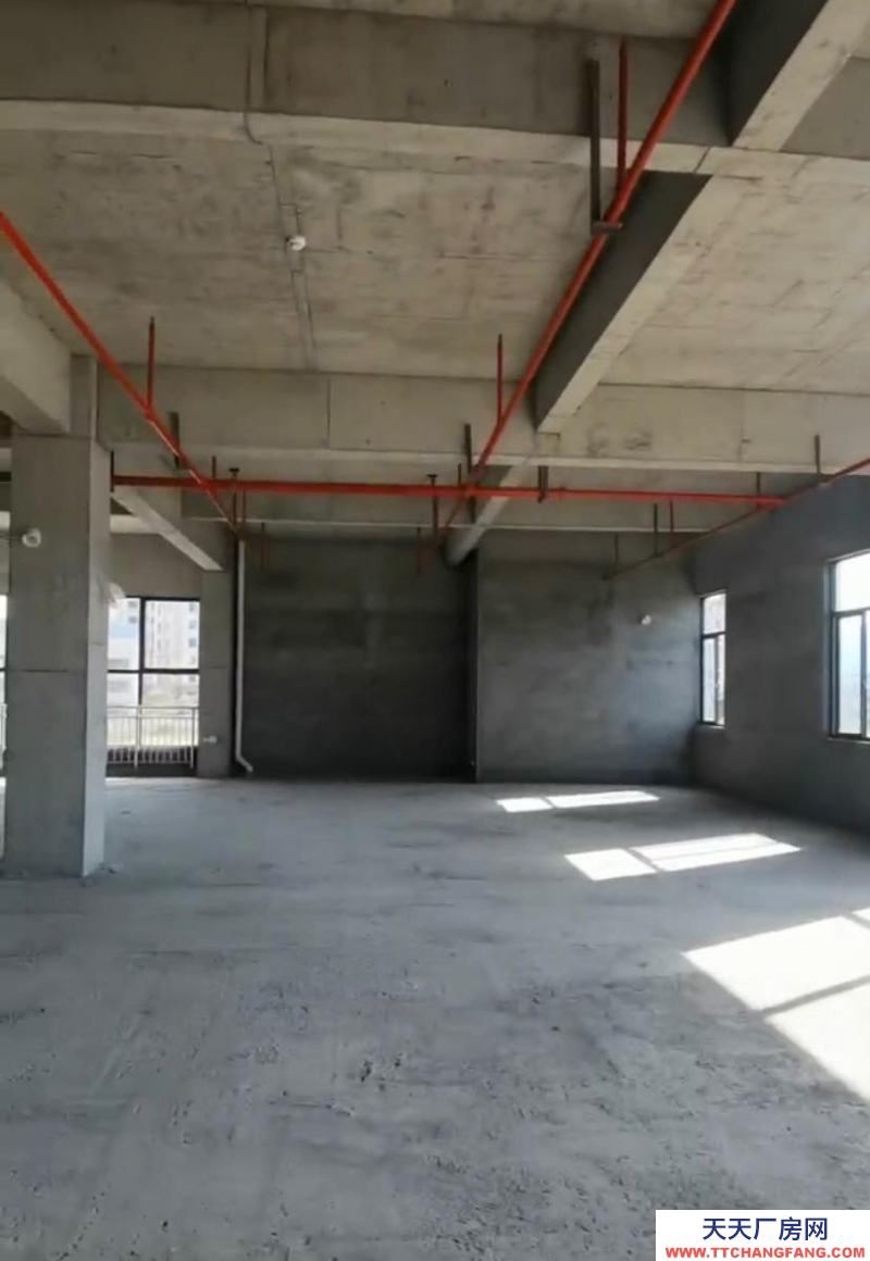 衢州市柯城(出租) 一層高6米，空間大，停車方便  建材加工