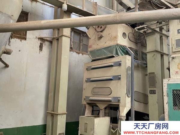 吳忠市青銅峽機加工廠房 加工企業大概有2000平，機器設備，運輸車輛，還有倉庫