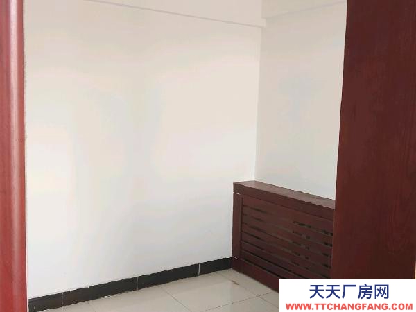 吳忠市鹽池機加工廠房  鹽興路二堡營業(yè)樓二樓出租