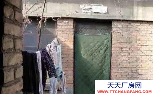 石嘴山市惠農機加工廠房 惠農南街街道寬窄巷子市中心平房便宜出租