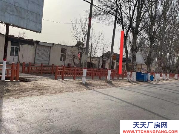 中衛(wèi)市中寧機(jī)加工廠房  臨路邊，交通方便，環(huán)境不錯(cuò)