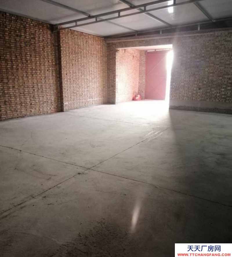 滄州 青縣(出租) 平房六間連體，毛坯，水泥地面，院子彩鋼封頂。