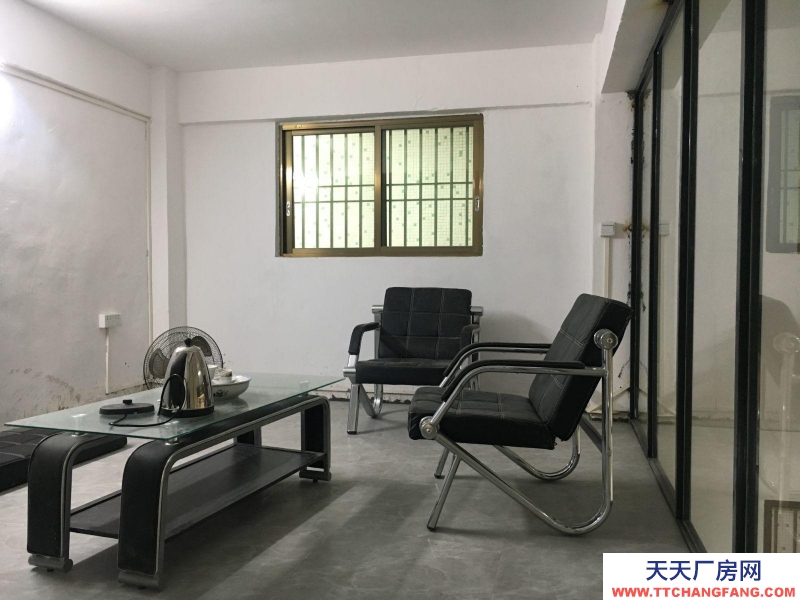 (出租)潮州湘橋區已裝修湘橋南較西路御星灣沐足對面直街鋪面倉庫