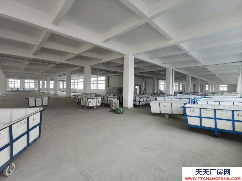 (出租)  潮州湘橋區正規廠房出租，每平5.5元成品倉庫