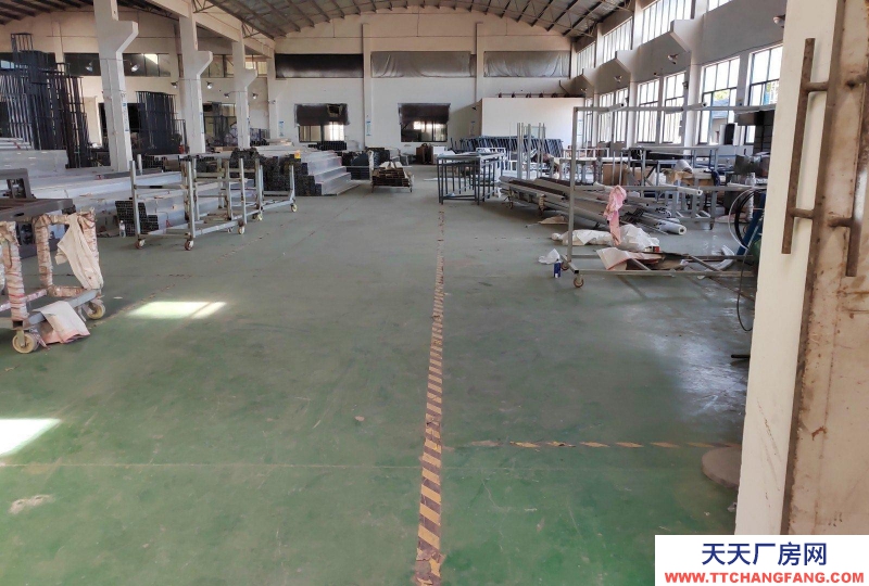 衢州市江山(出租) 工業園區標準廠房。廠區內配有叉車，行吊。噴涂加工。 機械制造 重工業