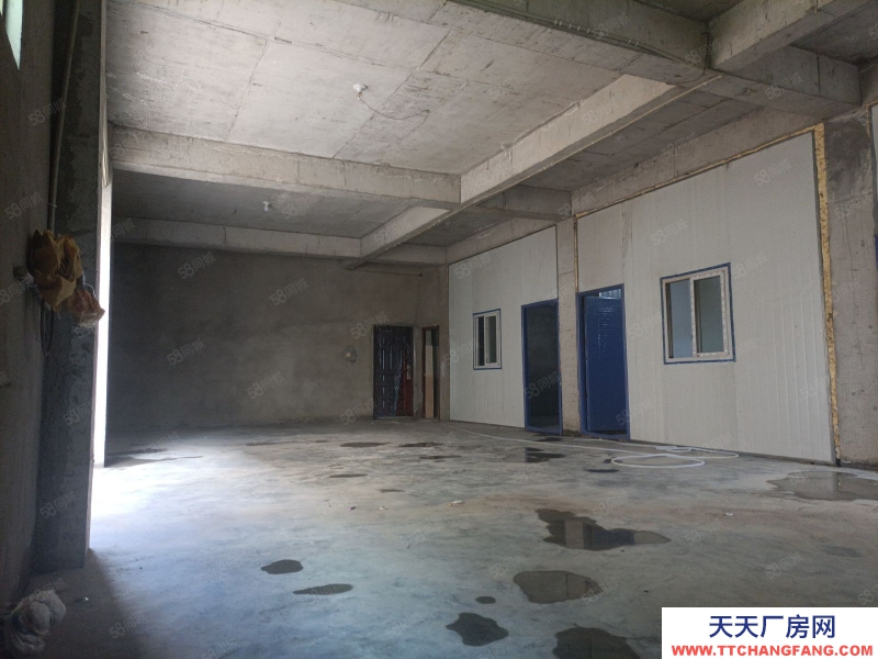 (出租) 西藏城關(guān)區(qū)香嘎公路旁邊一樓出租，可當(dāng)倉庫