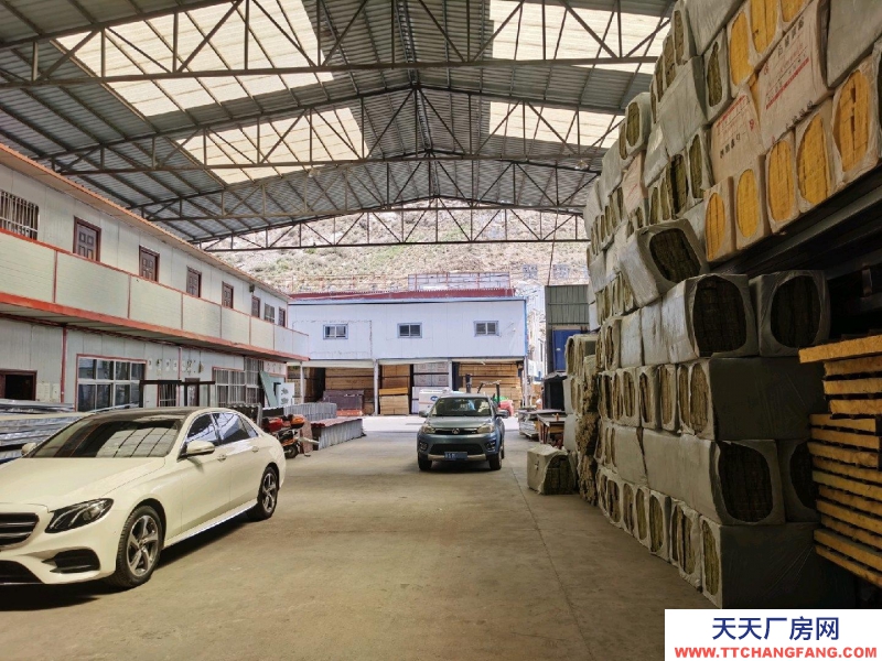 (出租) 拉薩城關(guān)北京西路地段 場(chǎng)地大 交通方便 市中心地段適合建材加工