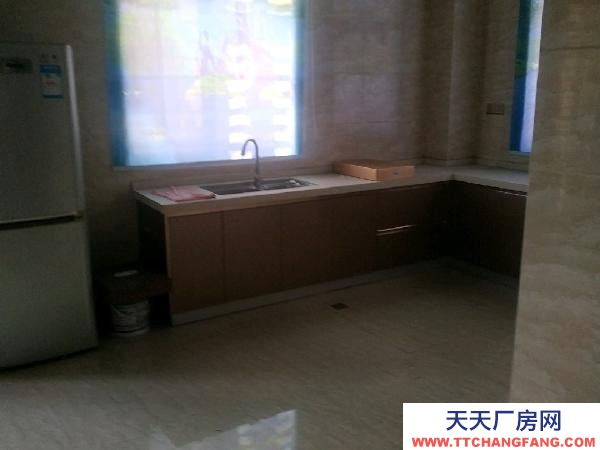 福州市福清物資倉(cāng)庫(kù) 連體樓出租，一樓車(chē)庫(kù)600平米