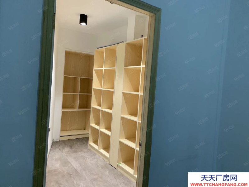 舟山市定海(出租) 110.5平方通間倉庫出租