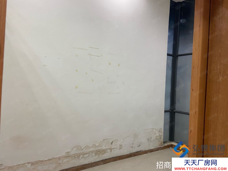 舟山市定海(出租) 108平方倉庫，鋪有瓷磚簡單裝修，還分割幾個房間，價格便宜