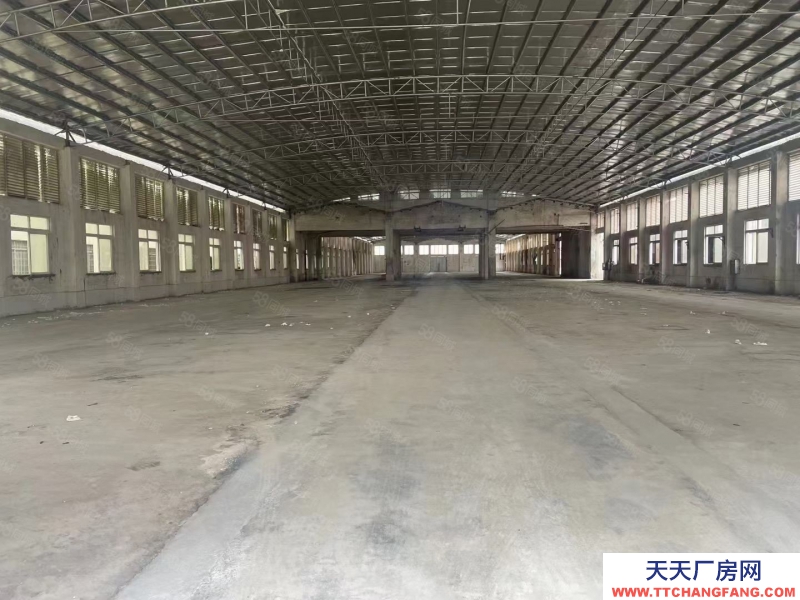 (出租) 廣州白云化妝品物流倉儲。標(biāo)準(zhǔn)單一層獨院倉庫