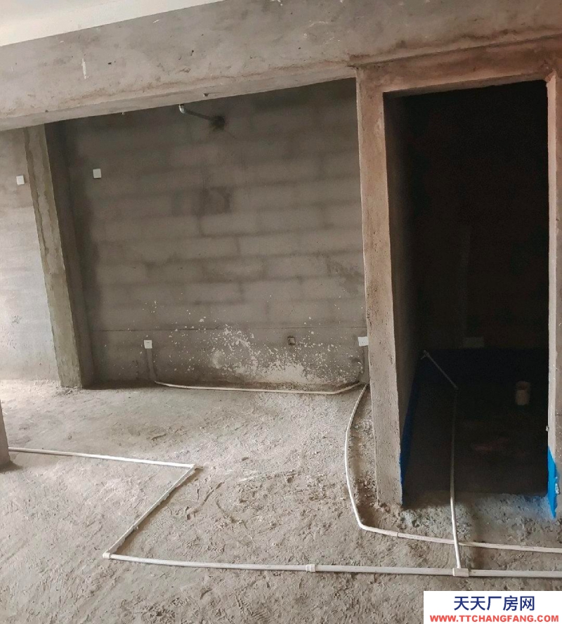 (出租) 萬佳裕園地下儲藏室有通風可做庫房使用