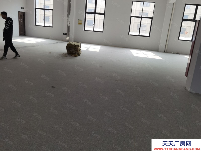 臺州市黃巖(出租) 出租，黃巖江口工業區獨門獨院9000平米  水果制品