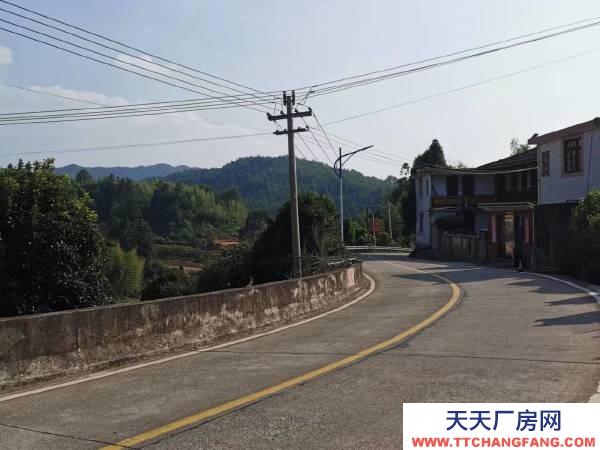 福州市永泰機加工廠房 房子是自己，可以做廠房，生態旅游開發，魚塘等！