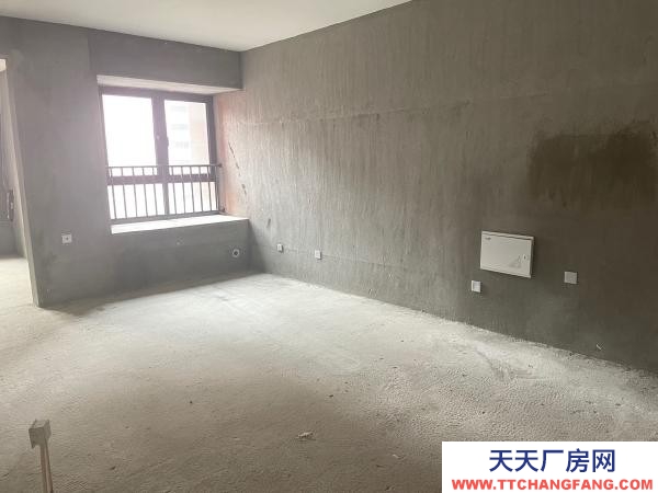 福州市永泰物資倉庫 毛坯出租，電梯9樓，可以做倉庫，居家使用，附帶車位一個