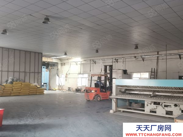 贛州市章貢機(jī)加工廠房  400至1200平方廠房倉(cāng)庫(kù)出租，好進(jìn)掛車，大變壓器，可辦證
