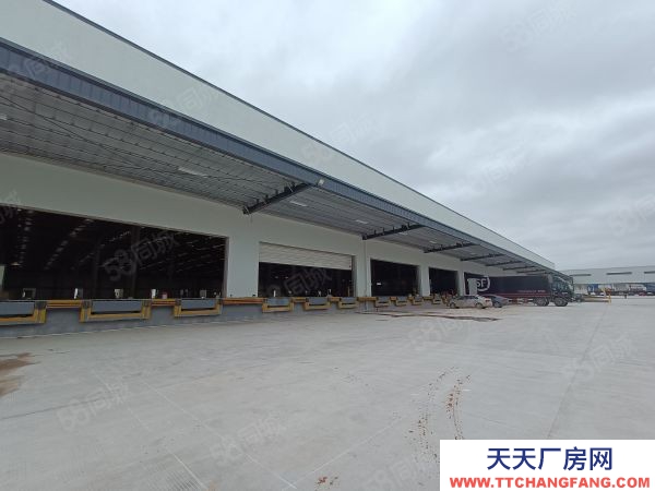 贛州市章貢物資倉庫 順豐豐泰產業園8萬方倉庫出租，丙二類消防，高臺庫，可分割！