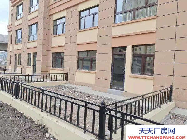 向陽區天福白金灣小區內1樓毛坯房