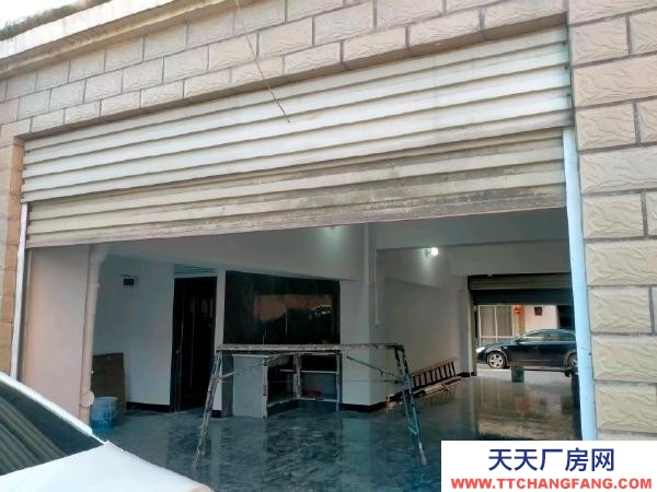 贛州市贛縣物資倉庫 小區(qū)內(nèi)三個(gè)車庫打通，南北通透