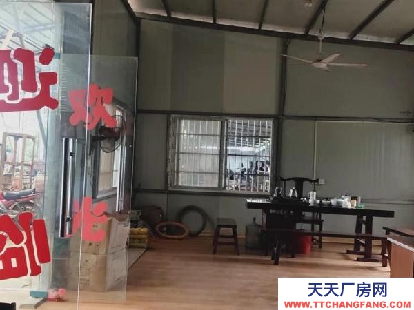 贛州市信豐機加工廠房 水東狗仔嶺下，坪石方向，馬路邊距縣城兩公里左右位置