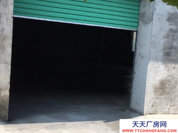 贛州市信豐物資倉庫  通三相電可做廠房，可進掛車，交通方便。