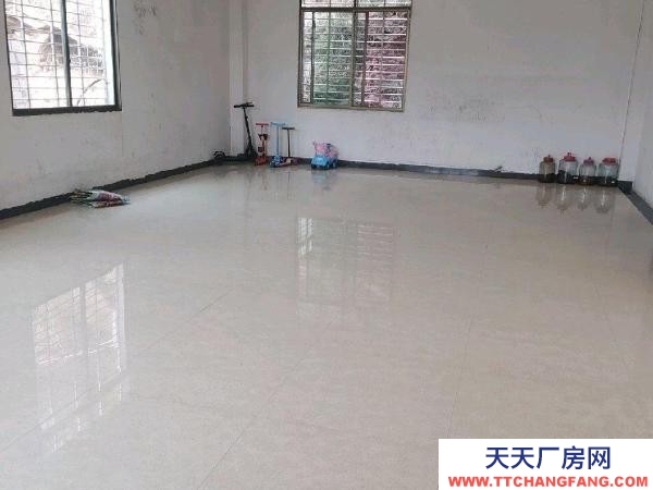 贛州市信豐物資倉庫 一樓二樓可辦公可做小廠房可做倉庫，三樓5間住宿