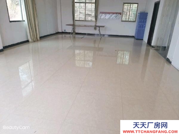 贛州市信豐物資倉庫 一樓二樓可辦公可做小廠房可做倉庫，三樓5間住宿