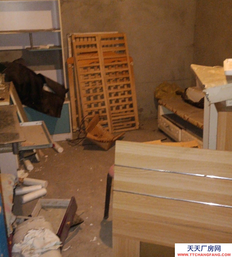 承德 雙灤(出租) 24平地下室，御水花園，可月付，可年付，可當(dāng)儲存?zhèn)}庫