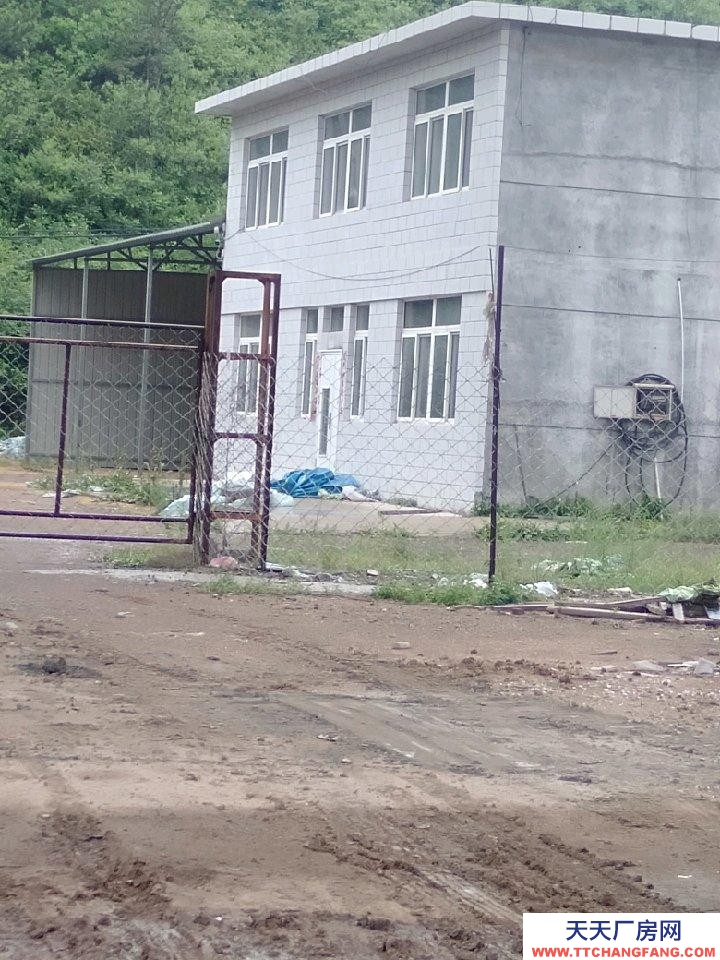 承德 雙灤(出租) 交通方便，大車能進院，可做廠房，倉庫有三項電，水井