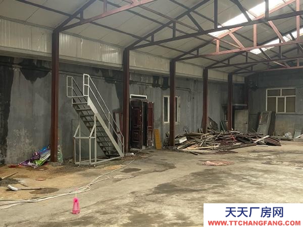 陽(yáng)明鐵嶺河大市場(chǎng)、果庫(kù)附近，交通便利，價(jià)格便宜