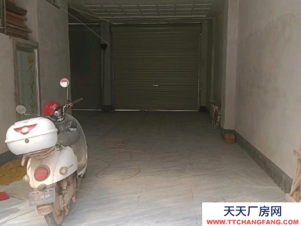 贛州市于都物資倉庫 房東直租，于銀大道旁，全硬化路面，運(yùn)輸車輛進(jìn)出方便