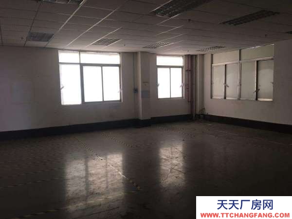 贛州市龍南物資倉庫 龍南市渡江鎮圩上一樓整層400平米物業出租