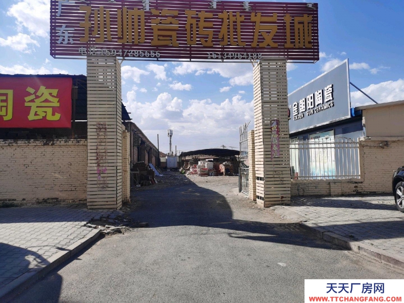 (出租)巴彥淖爾 臨街倉庫，出入方便。