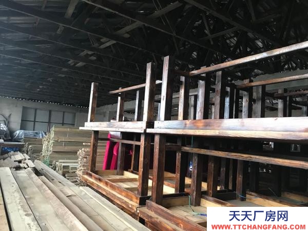 北林廠房臨街，交通便利，路況良好