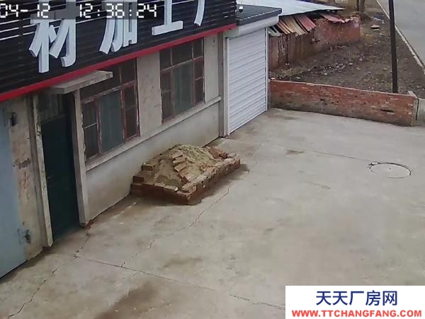 肇東出租理石加工廠房三相電，上下水，自已家水井