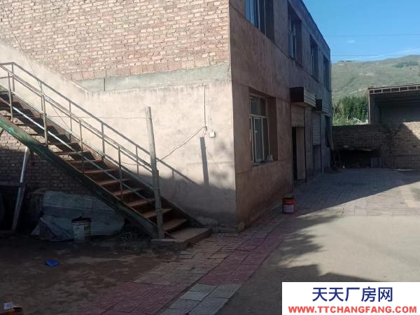 大通縣長寧鎮下嚴村有一套獨院