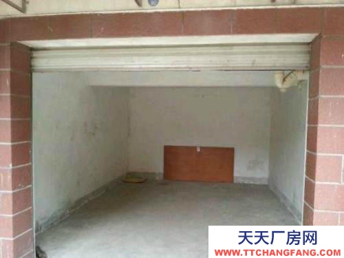 九江市潯陽物資倉庫 市區(qū)車庫出租,可做倉庫,地址位置,有物業(yè)安保。