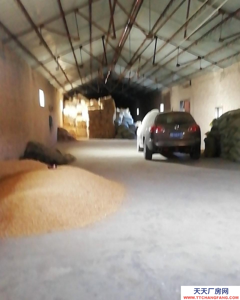 (出租) 烏中旗紅旗村212省錢178公里處大型養(yǎng)殖場(chǎng)出租